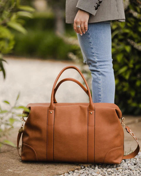 Alexis Ezra Weekender Travel Bag Louenhide Tan Caramel vegan