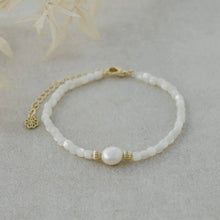 Load image into Gallery viewer, Bayla Bracelet: Mother Of Pearl
