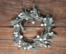 Load image into Gallery viewer, Mistletoe Wreath
