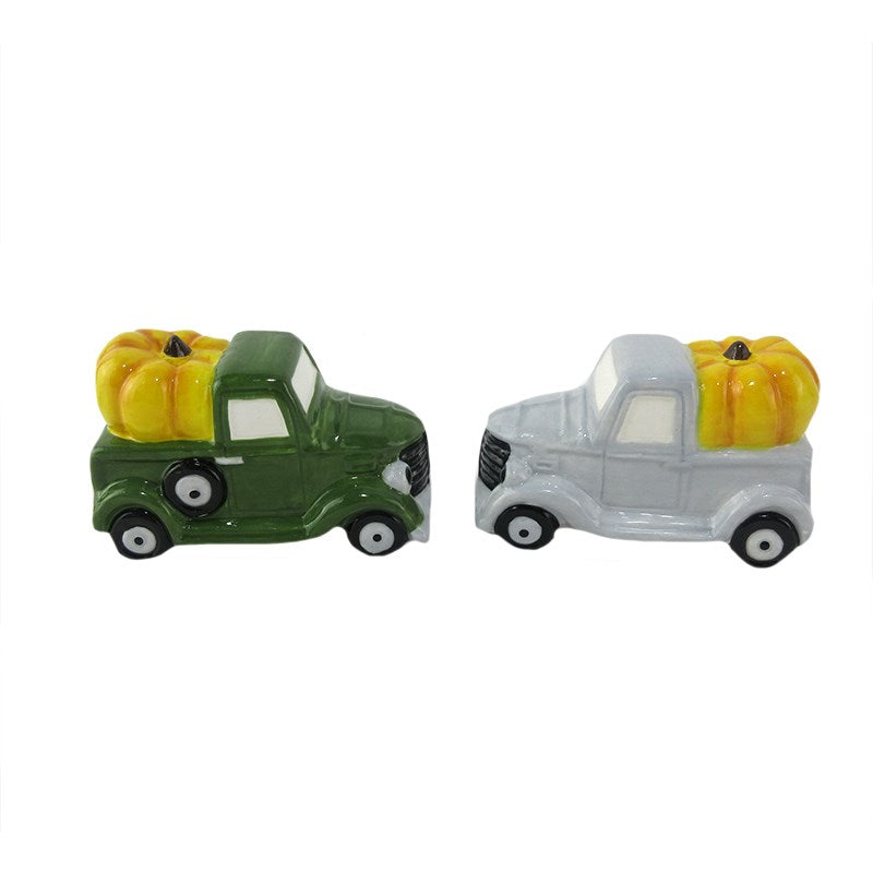 Truck with pumpkin, salt and pepper shaker set